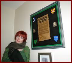 In her red hair phase, late 1990's. I believe Joe Graham may have taken this pic. She suited red hair.