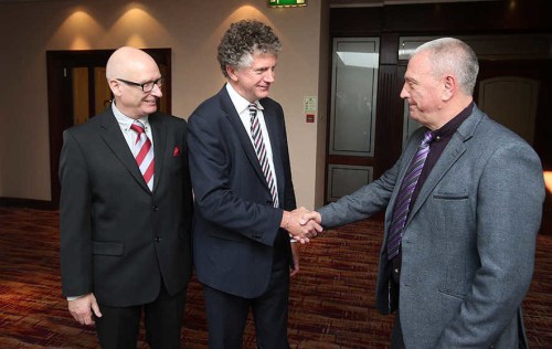 JOnathan Powell meets Jackie McDonald (UDA) on the right and Billy Hutchinson (PUP) on left.